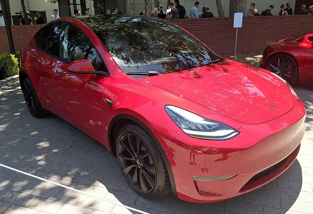 Tipe mobil Tesla Model Y