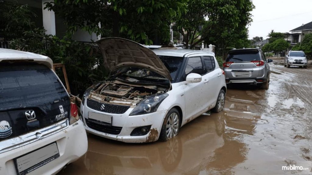 Ingin Beli Mobil Bekas Banjir, Perlu Perhatikan Ini - Autos.id